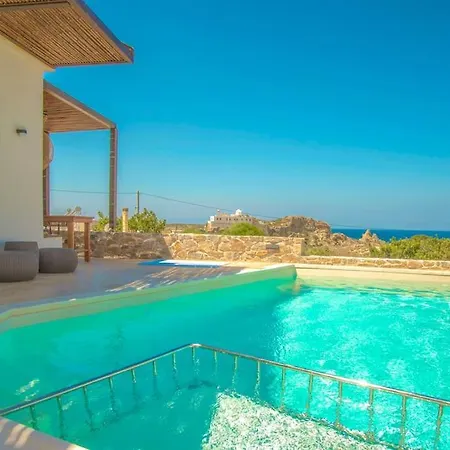 Sia Pool House *